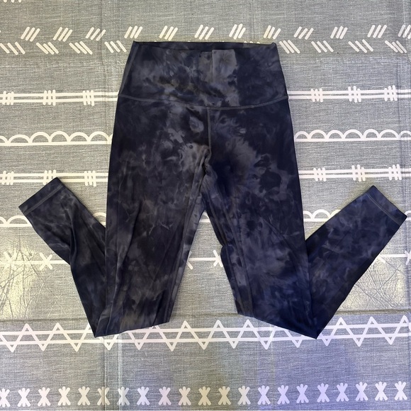 Lot of 4 Lululemon Size 6 Pants, Yoga, Sweatpants, Joggers, great condition! - Picture 2 of 15